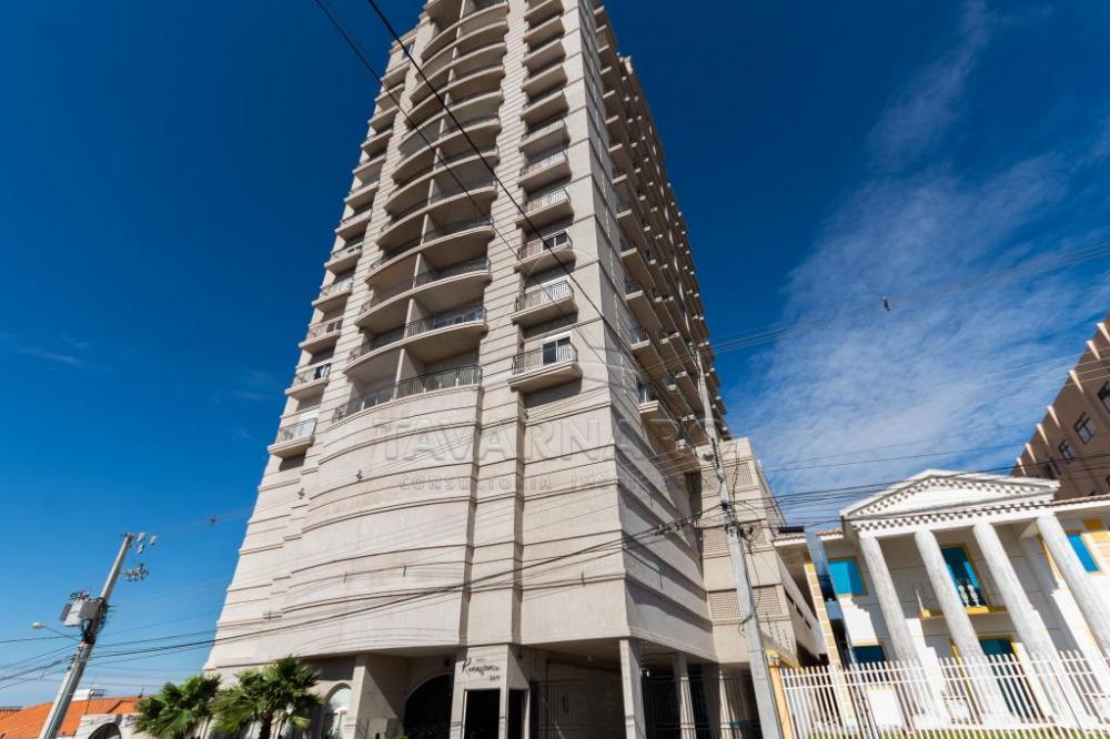 Apartamento à venda com 3 quartos, 325m² - Foto 2