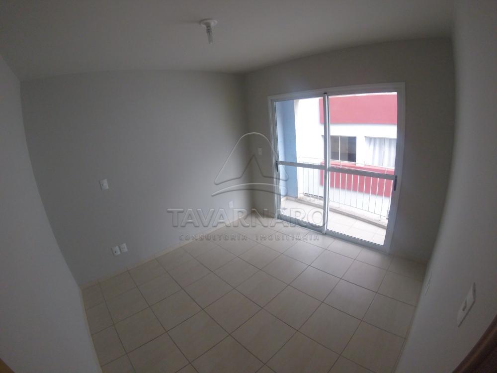 Alugar Apartamento / Padrão em Ponta Grossa R$ 1.200,00 - Foto 4