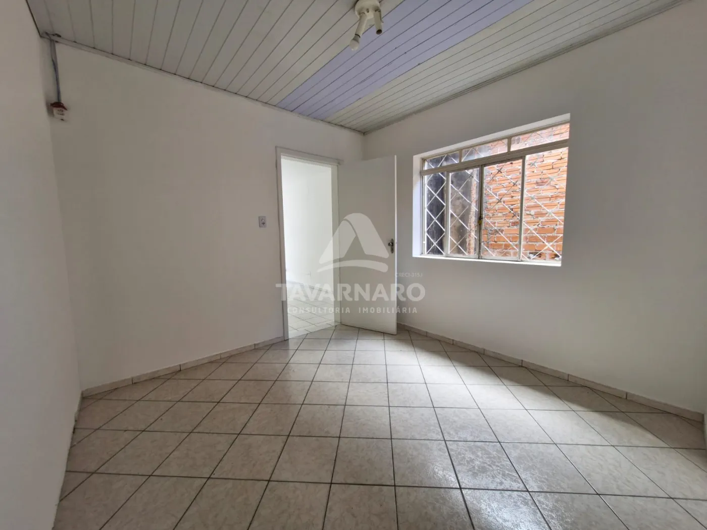 Alugar Comercial / Loja em Ponta Grossa R$ 1.900,00 - Foto 7