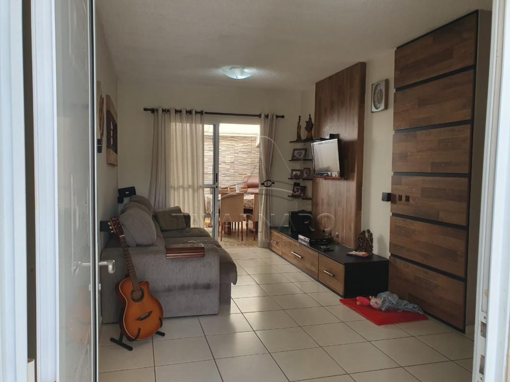 Comprar Casa / Condomínio em Ponta Grossa R$ 230.000,00 - Foto 3 Comprar Casa / Condomínio em Ponta Grossa R$ 230.000,00 - Foto 3