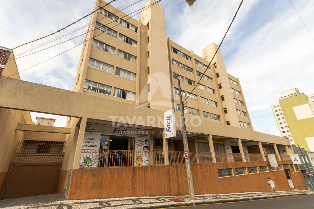 Comprar Apartamento / Padrão em Ponta Grossa R$ 220.000,00 - Foto 3