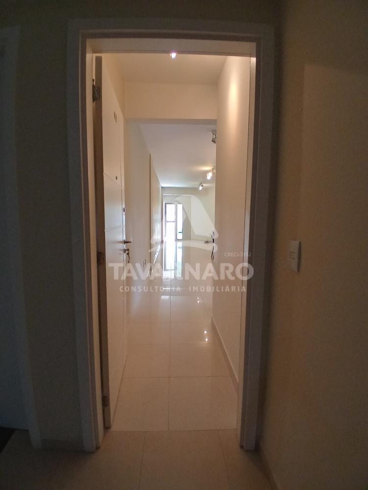Apartamento para alugar com 3 quartos, 141m² - Foto 3