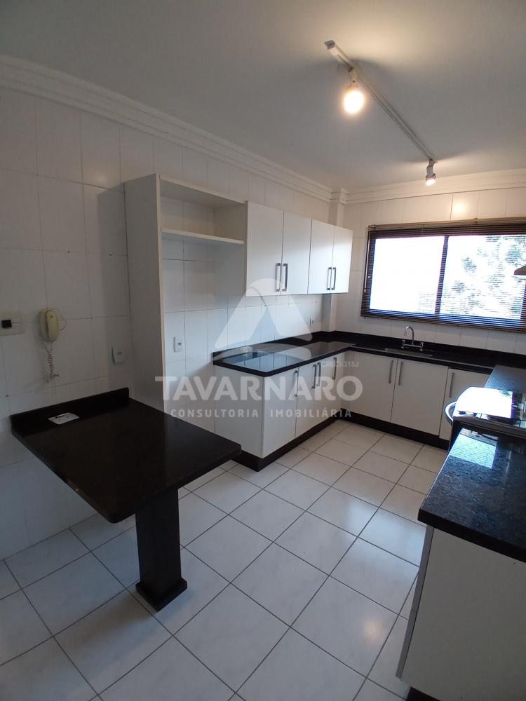 Apartamento para alugar com 3 quartos, 141m² - Foto 18