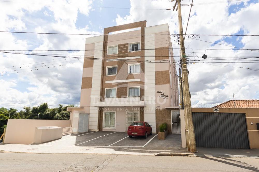 Alugar Apartamento / Padrão em Ponta Grossa R$ 1.600,00 - Foto 2