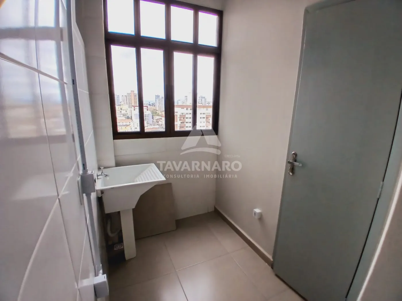 Alugar Apartamento / Padrão em Ponta Grossa R$ 1.600,00 - Foto 7