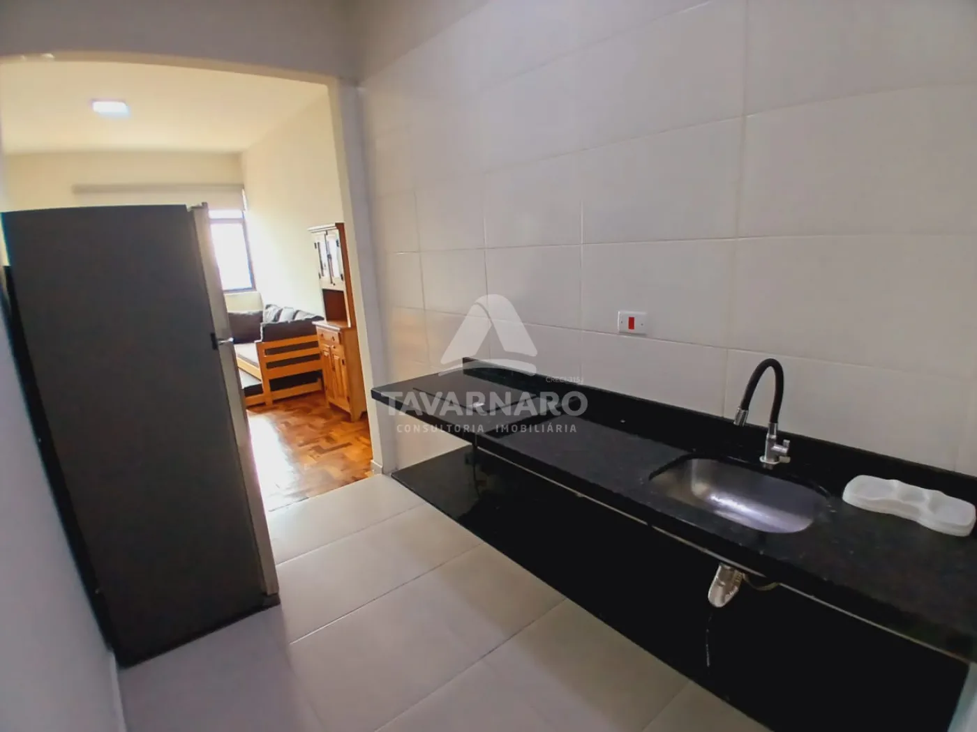 Alugar Apartamento / Padrão em Ponta Grossa R$ 1.600,00 - Foto 6