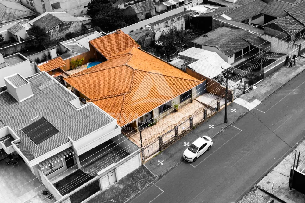 Comprar Casa / Padrão em Ponta Grossa R$ 660.000,00 - Foto 1