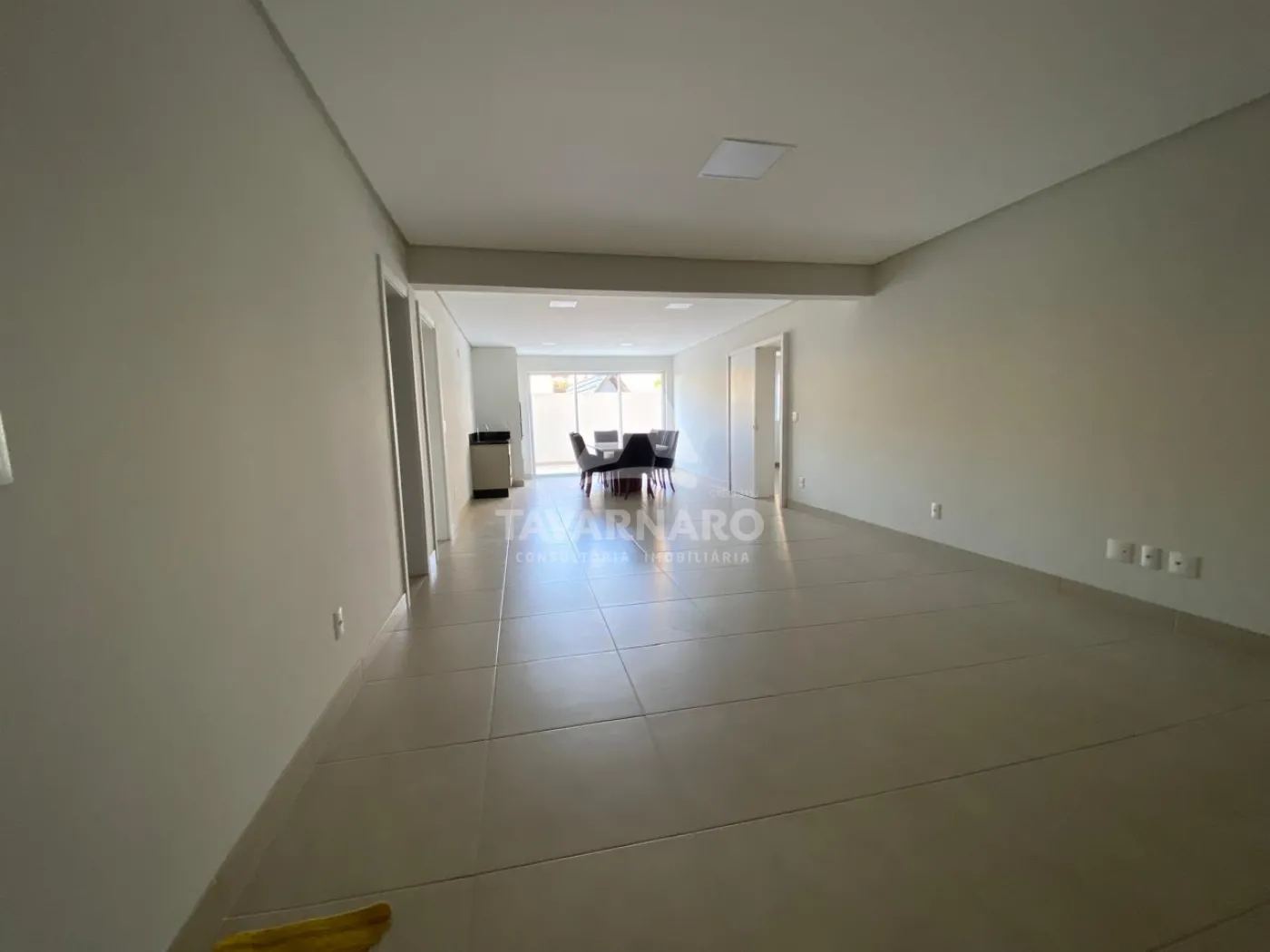 Alugar Apartamento / Padrão em Ponta Grossa R$ 4.500,00 - Foto 5