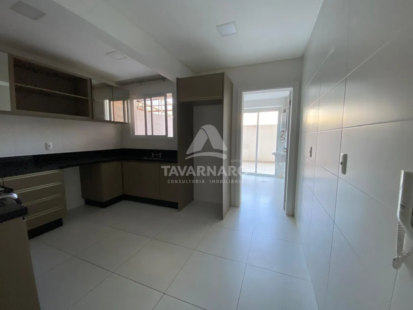 Alugar Apartamento / Padrão em Ponta Grossa R$ 4.500,00 - Foto 8