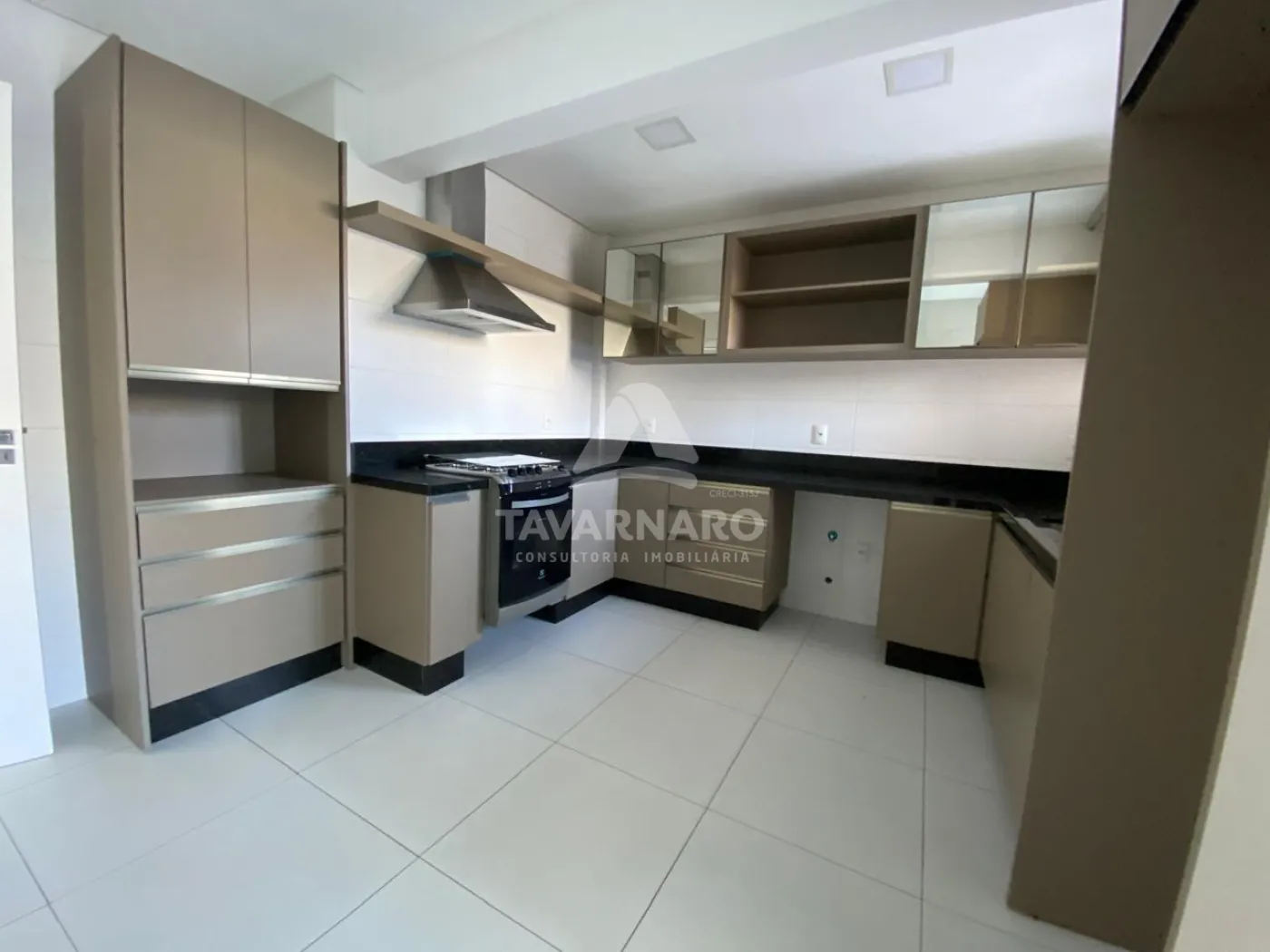 Alugar Apartamento / Padrão em Ponta Grossa R$ 4.500,00 - Foto 9