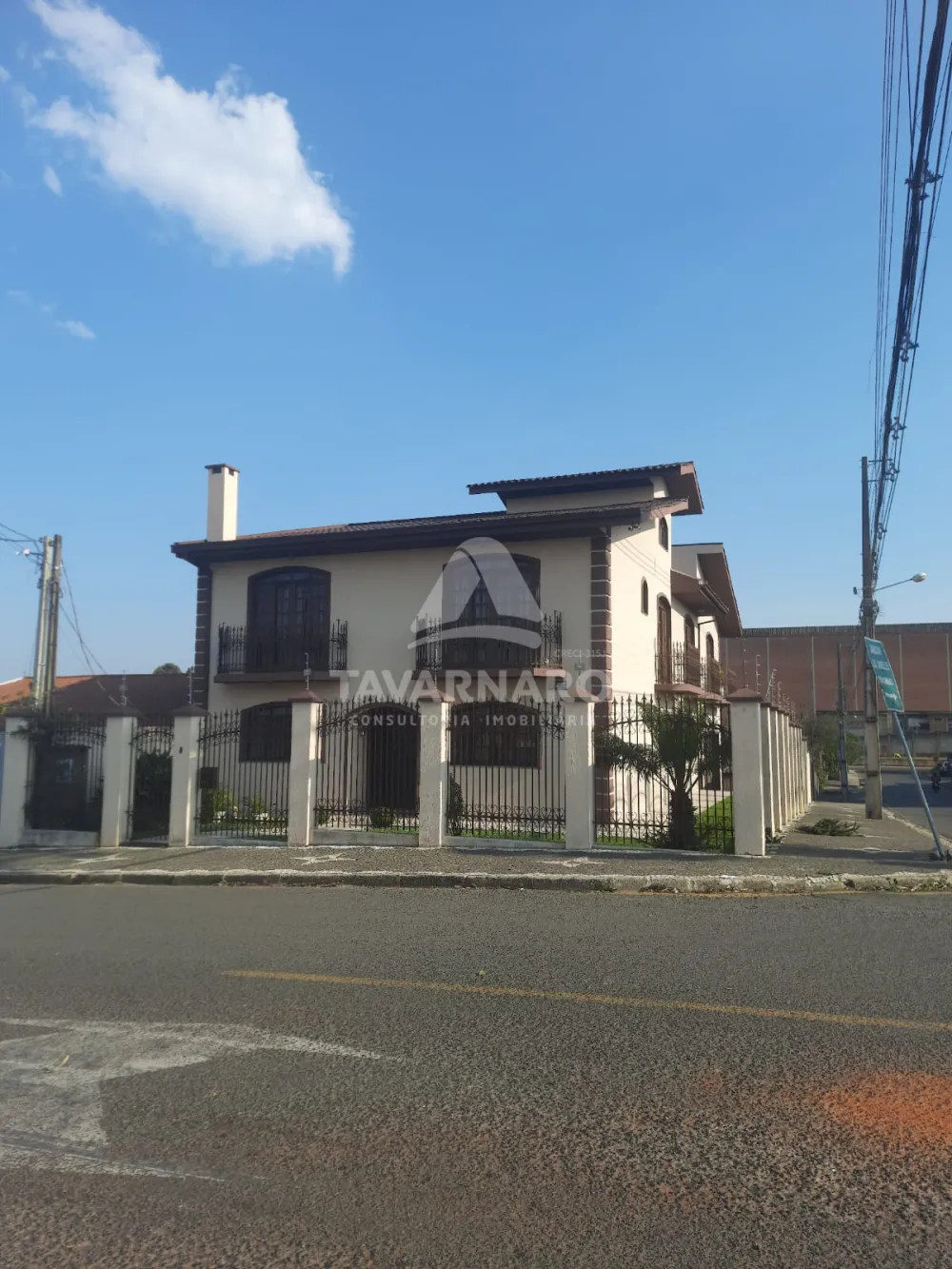 Comprar Casa / Padrão em Ponta Grossa R$ 1.250.000,00 - Foto 1