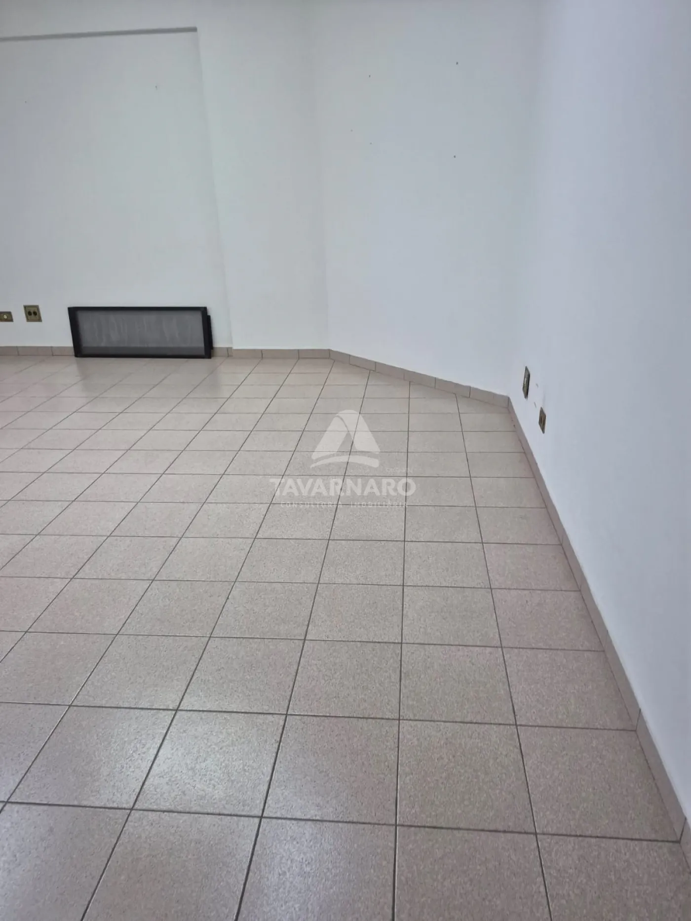 Alugar Comercial / Sala Condomínio em Ponta Grossa R$ 1.800,00 - Foto 20