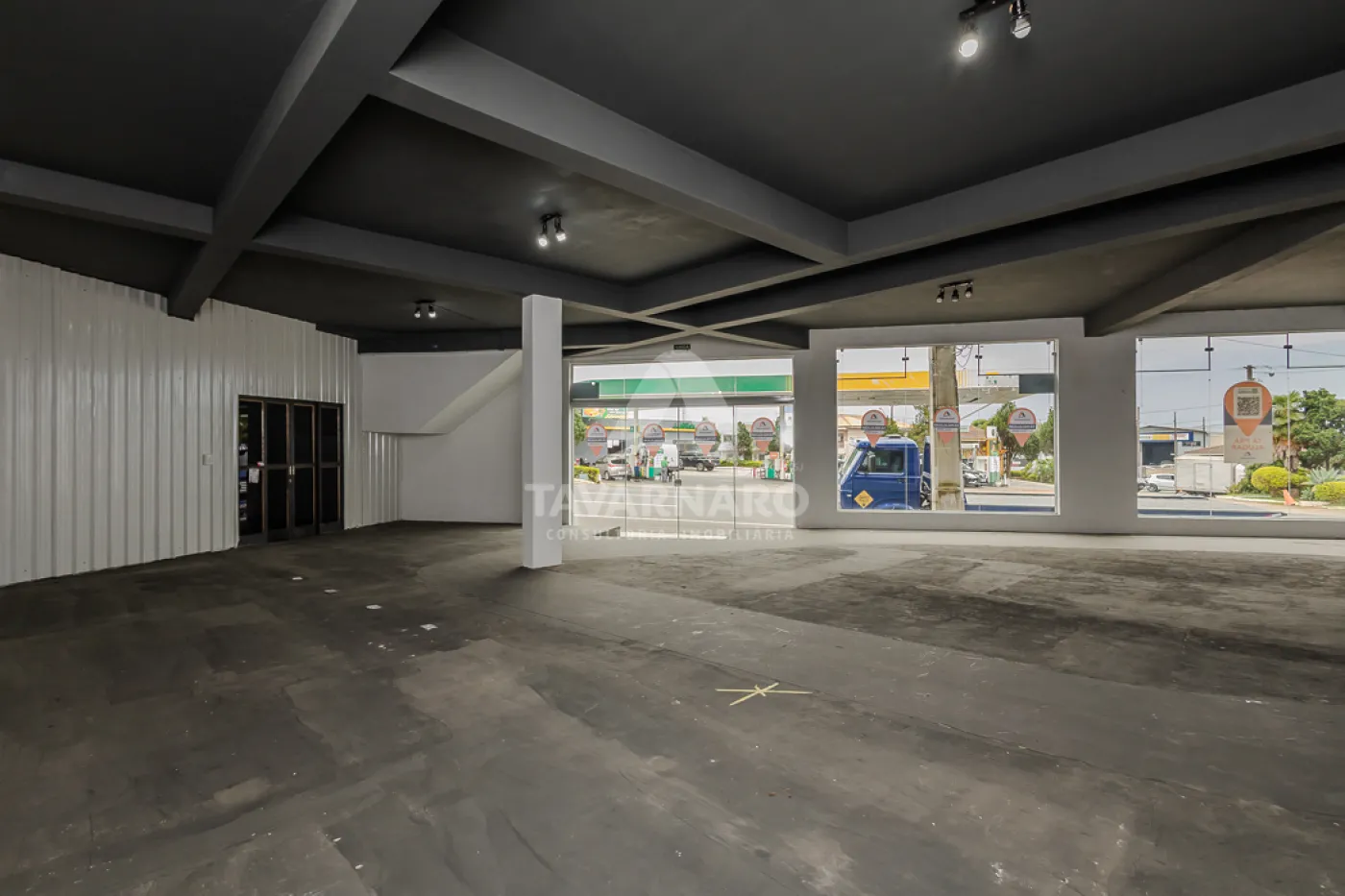 Alugar Comercial / Loja em Ponta Grossa R$ 6.900,00 - Foto 5