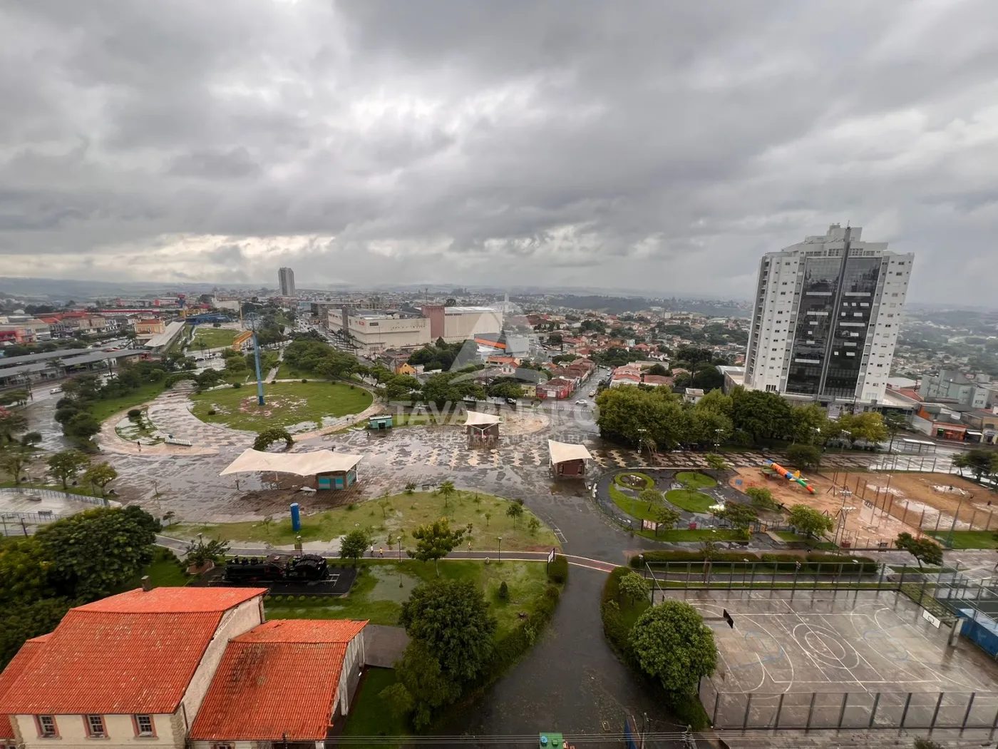 Apartamento para alugar com 3 quartos, 101m² - Foto 16