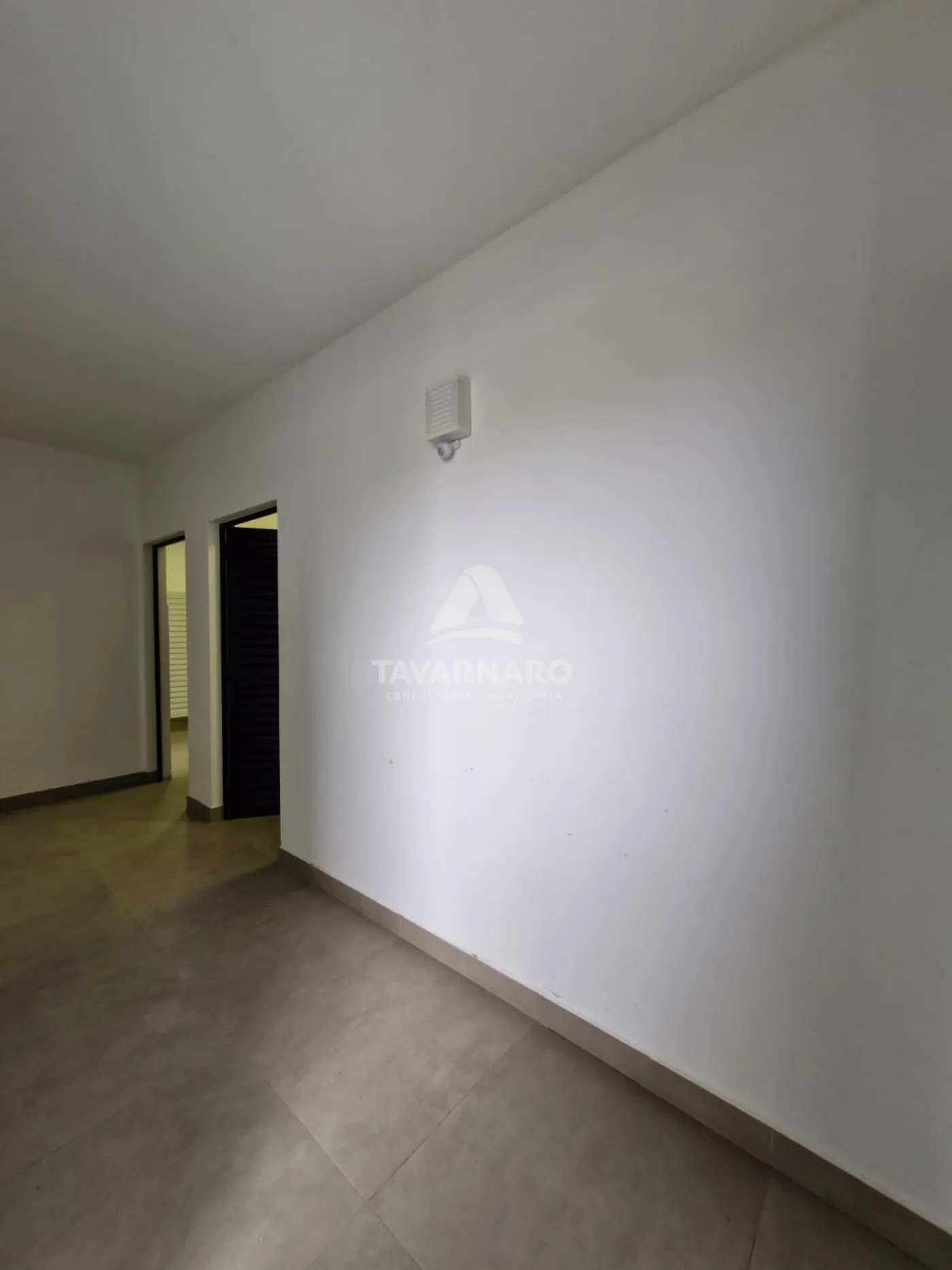 Alugar Comercial / Loja em Ponta Grossa R$ 2.890,00 - Foto 7