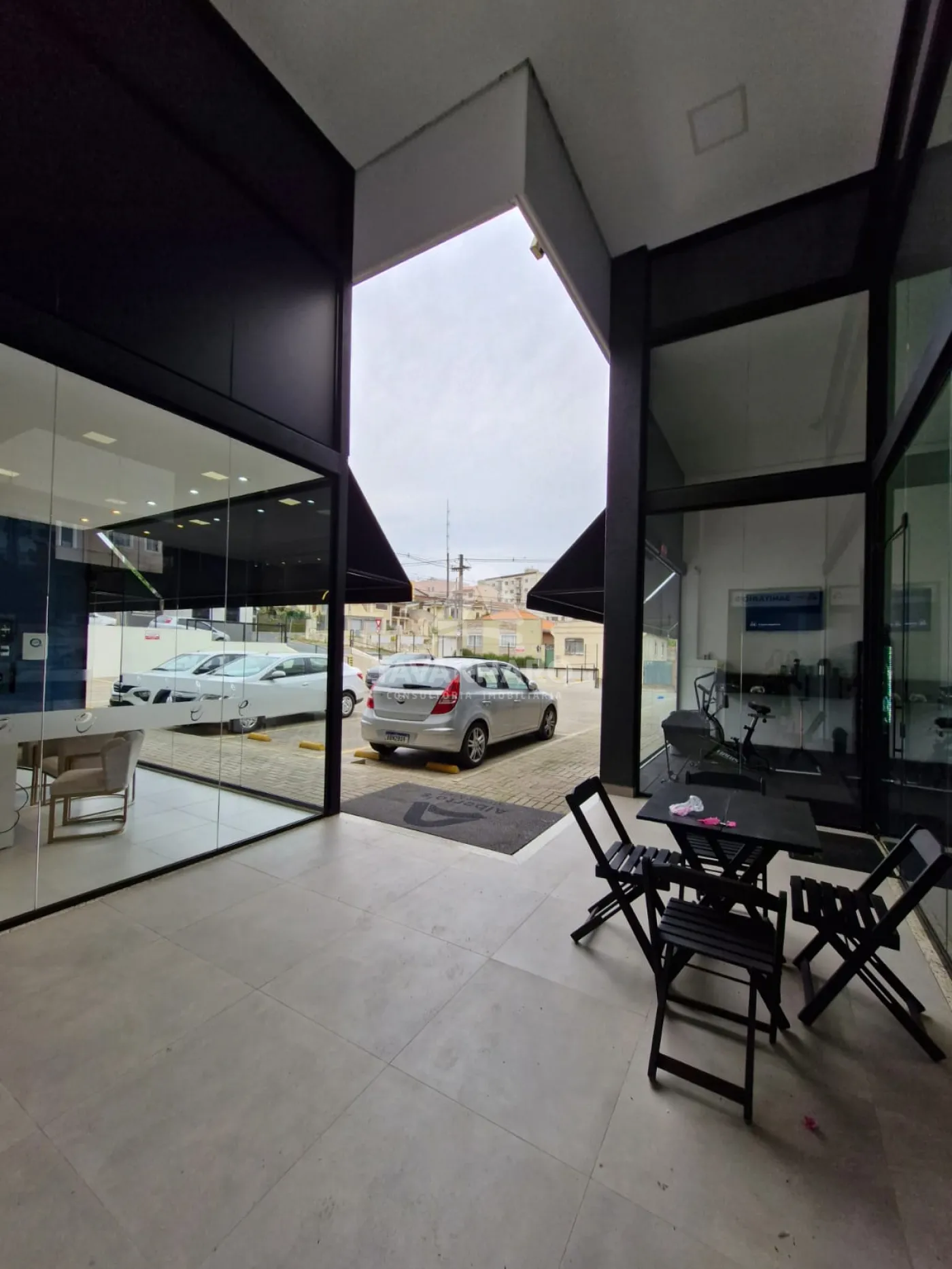 Alugar Comercial / Loja em Ponta Grossa R$ 2.890,00 - Foto 13