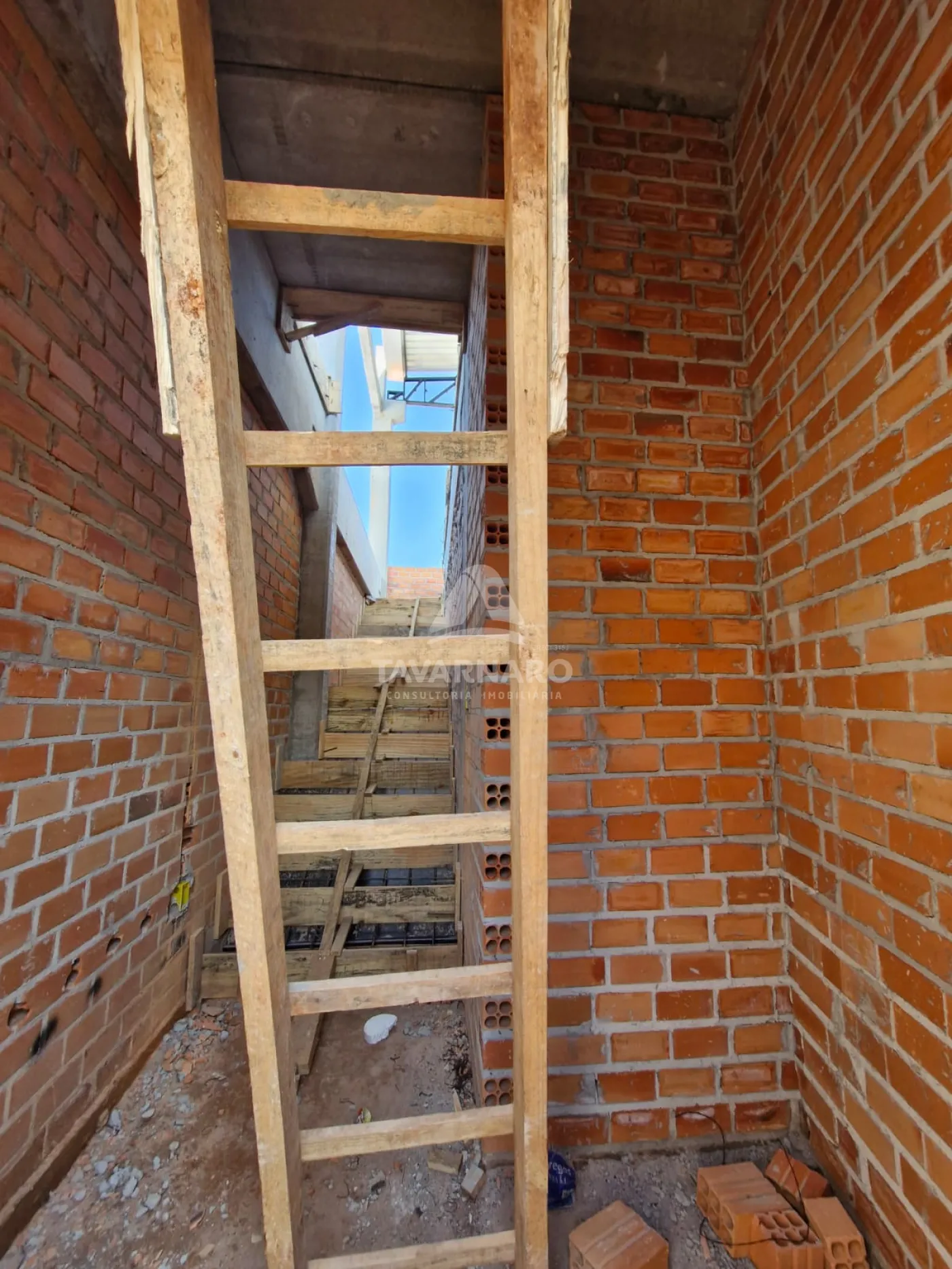 Alugar Comercial / Loja em Ponta Grossa R$ 2.900,00 - Foto 8