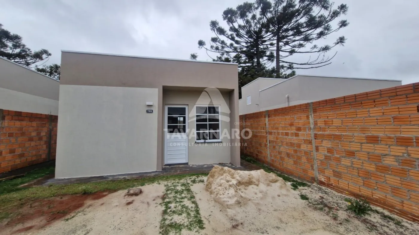 Alugar Casa / Padrão em Ponta Grossa R$ 900,00 - Foto 1