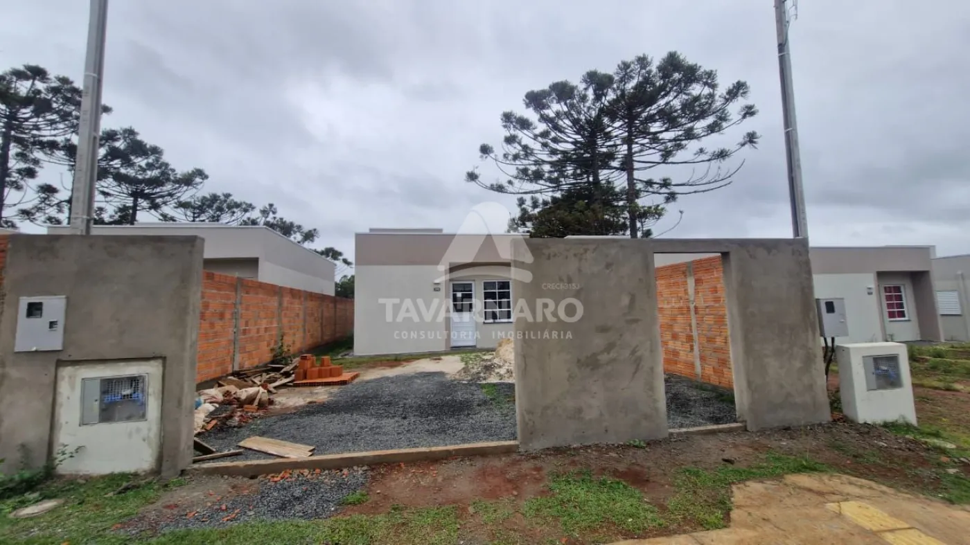 Alugar Casa / Padrão em Ponta Grossa R$ 900,00 - Foto 2