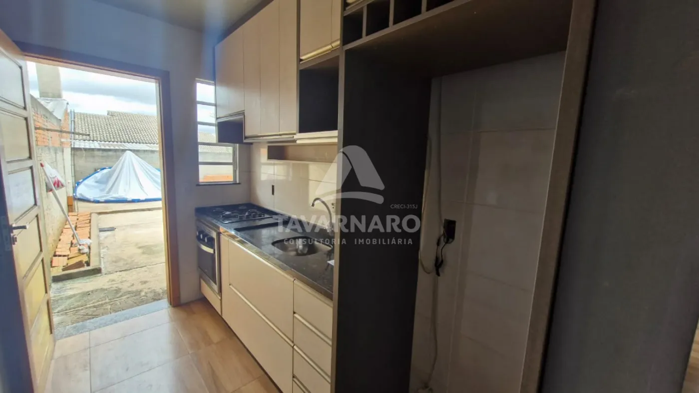 Alugar Casa / Padrão em Ponta Grossa R$ 1.200,00 - Foto 5