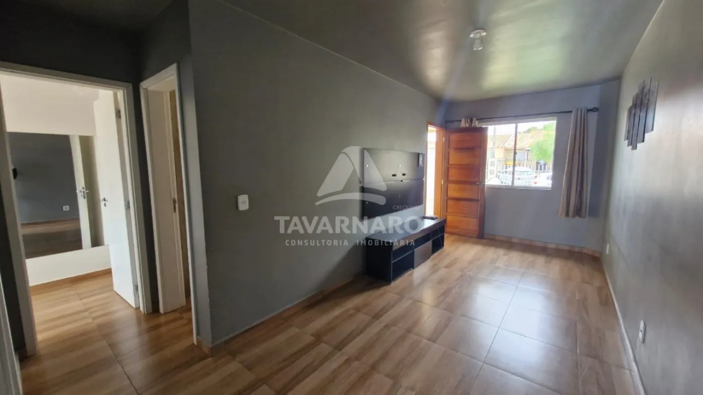 Alugar Casa / Padrão em Ponta Grossa R$ 1.200,00 - Foto 4