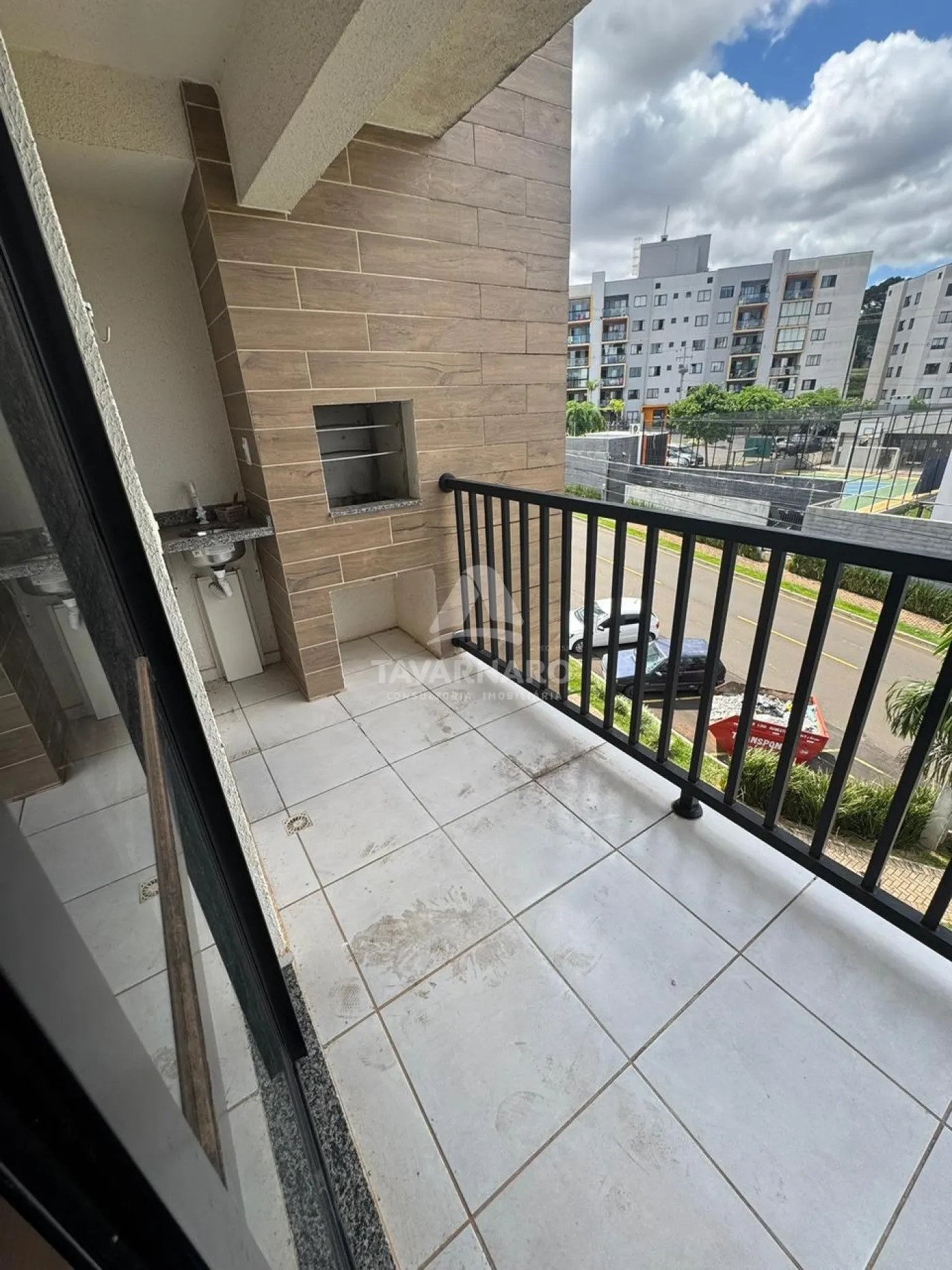 sacada Comprar Apartamento / Padrão em Ponta Grossa R$ 220.000,00 - Foto 6