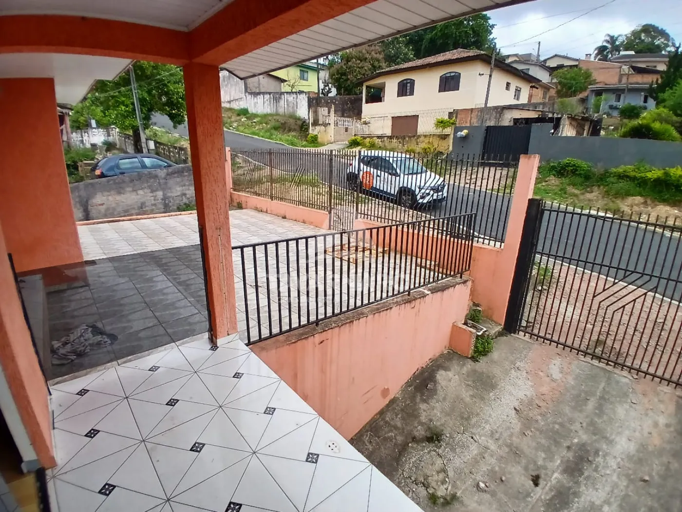 Alugar Casa / Padrão em Ponta Grossa R$ 1.500,00 - Foto 6