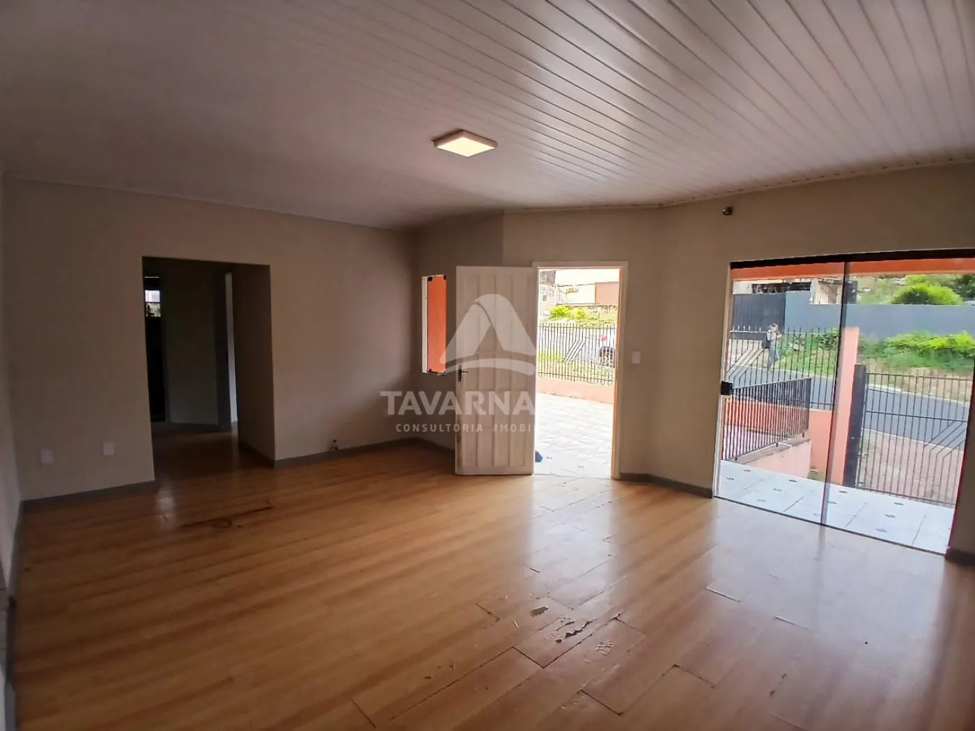 Alugar Casa / Padrão em Ponta Grossa R$ 1.500,00 - Foto 4