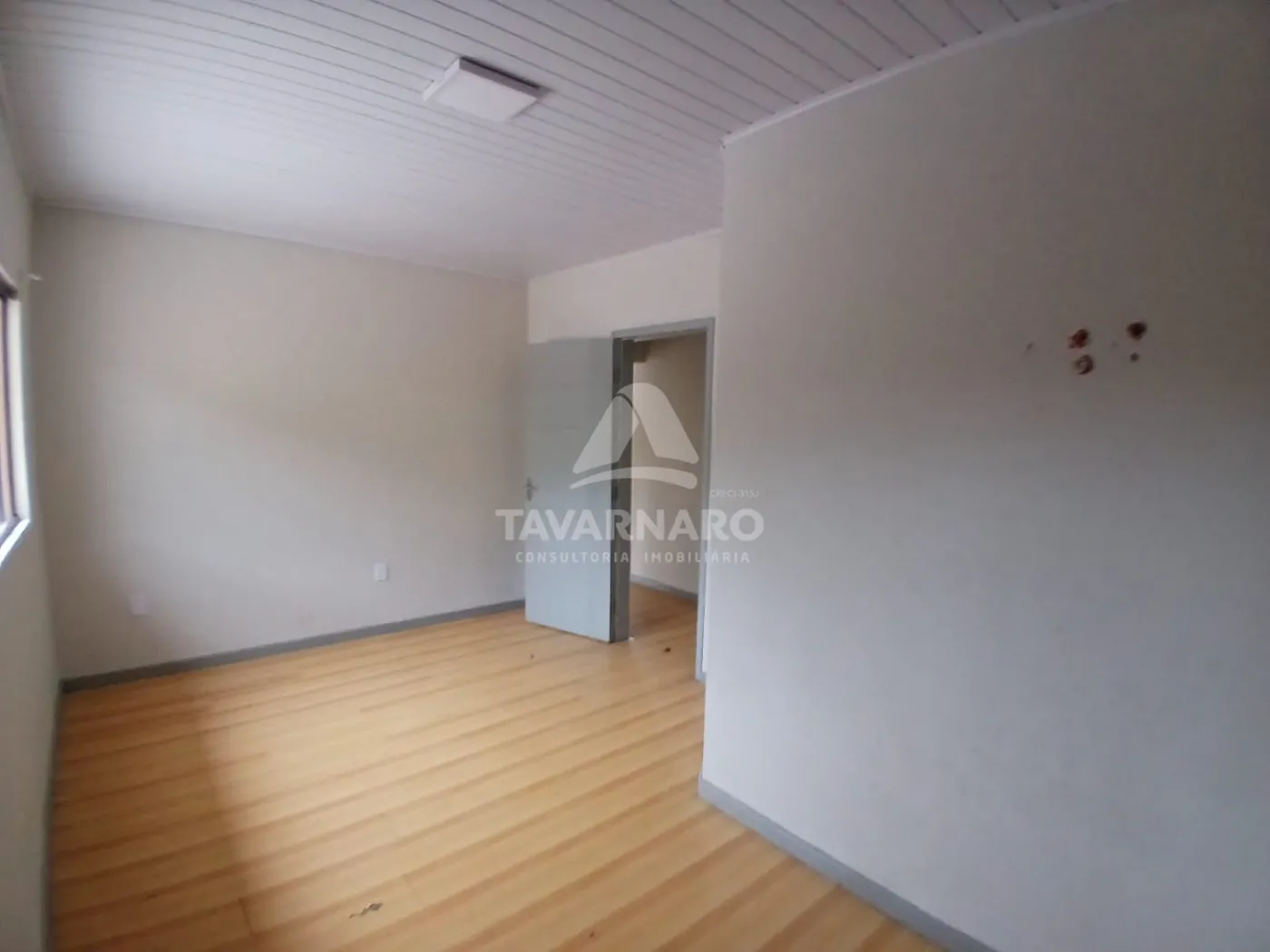 Alugar Casa / Padrão em Ponta Grossa R$ 1.500,00 - Foto 12