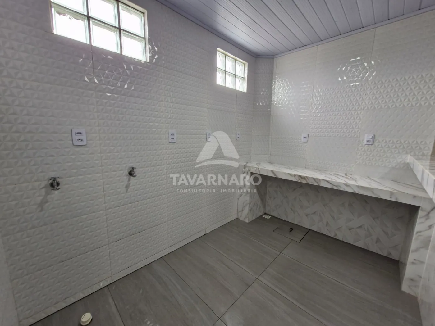 Alugar Casa / Padrão em Ponta Grossa R$ 1.500,00 - Foto 12