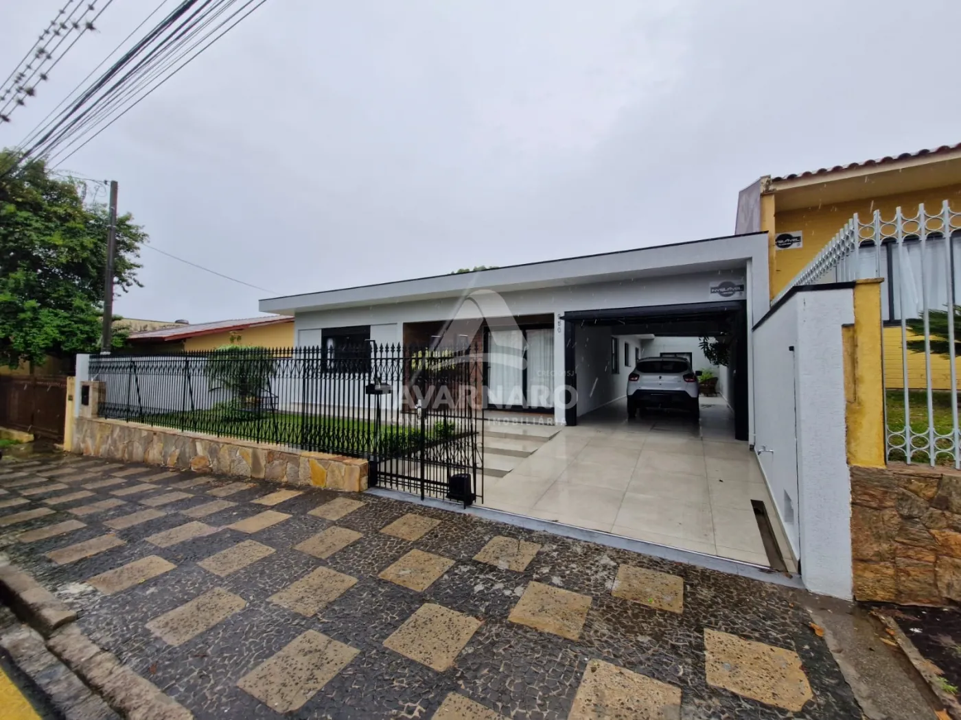 Alugar Casa / Padrão em Ponta Grossa R$ 4.200,00 - Foto 2