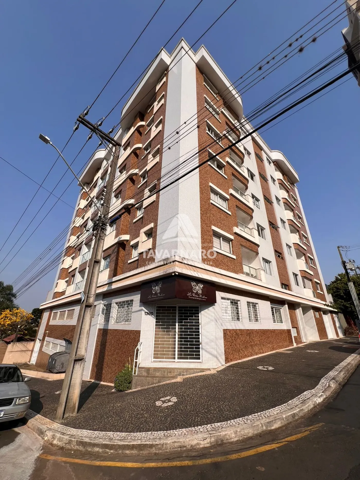 Alugar Apartamento / Padrão em Ponta Grossa R$ 1.600,00 - Foto 1