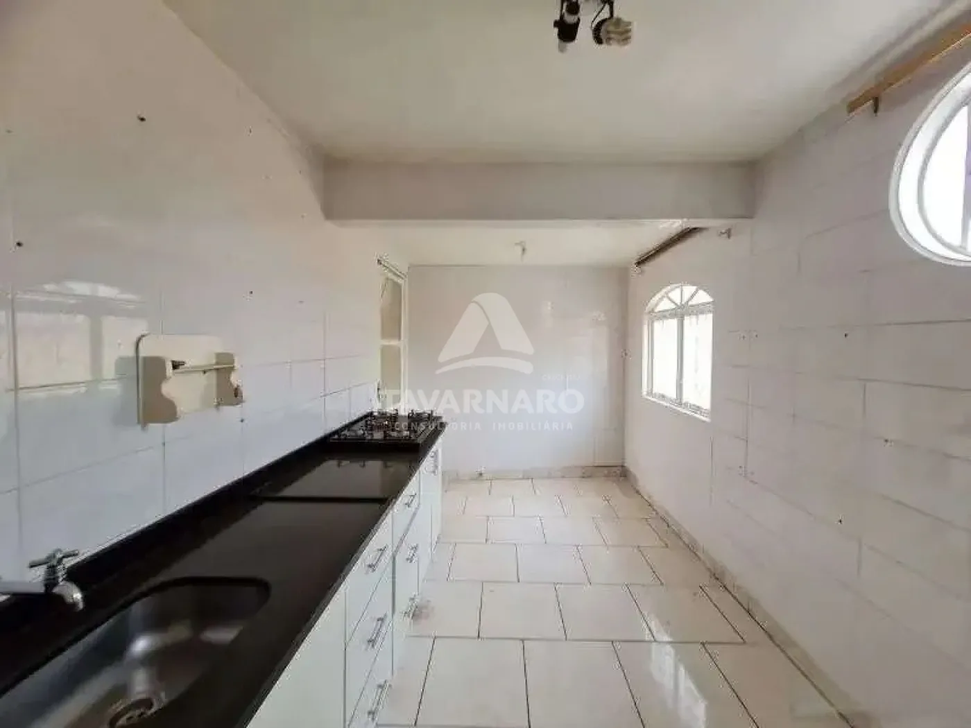 Alugar Casa / Padrão em Ponta Grossa R$ 1.600,00 - Foto 9