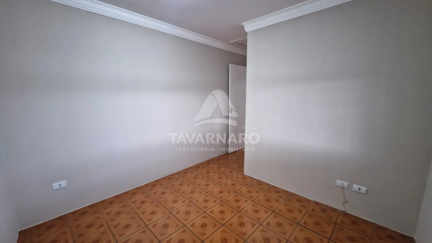 Alugar Casa / Padrão em Ponta Grossa R$ 3.700,00 - Foto 9