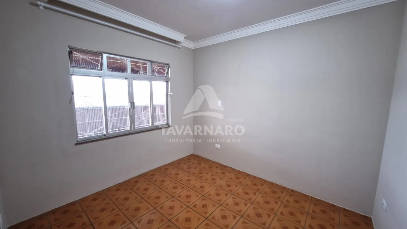 Alugar Casa / Padrão em Ponta Grossa R$ 3.700,00 - Foto 8