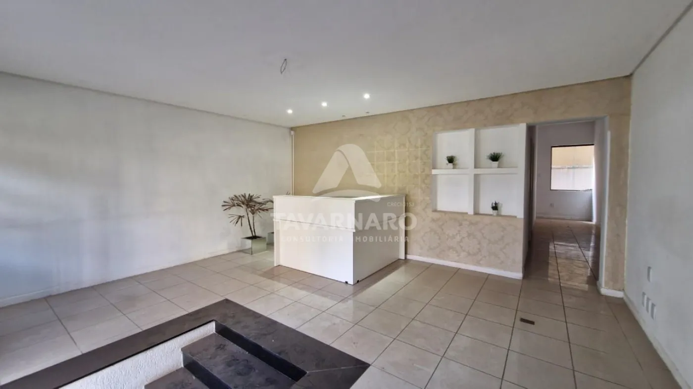 Alugar Comercial / Casa em Ponta Grossa R$ 3.500,00 - Foto 2