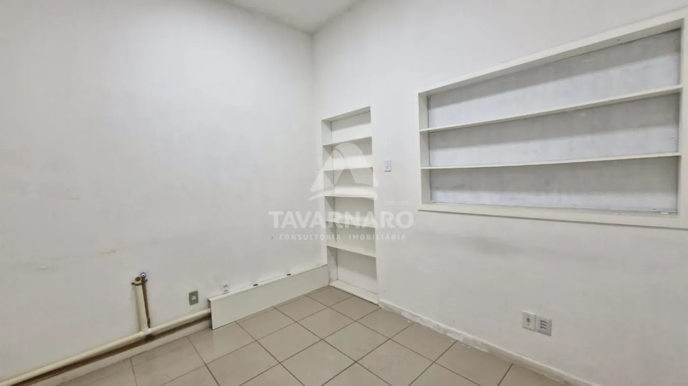Alugar Comercial / Casa em Ponta Grossa R$ 3.500,00 - Foto 9