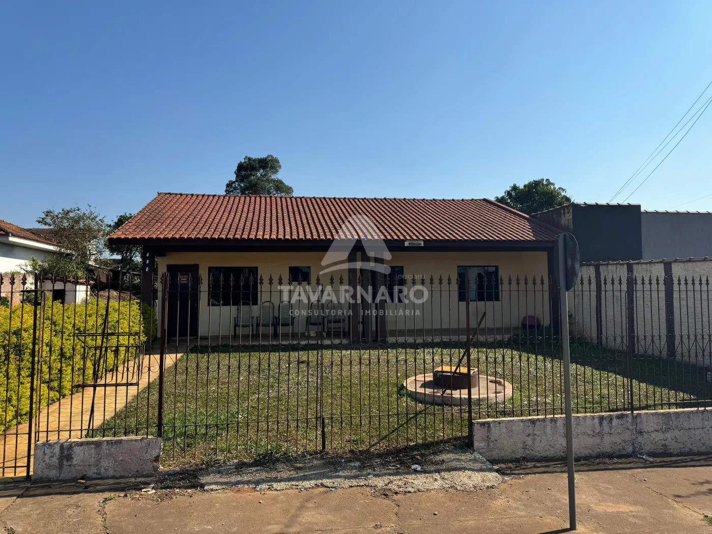 Alugar Casa / Padrão em Ponta Grossa R$ 2.500,00 - Foto 2