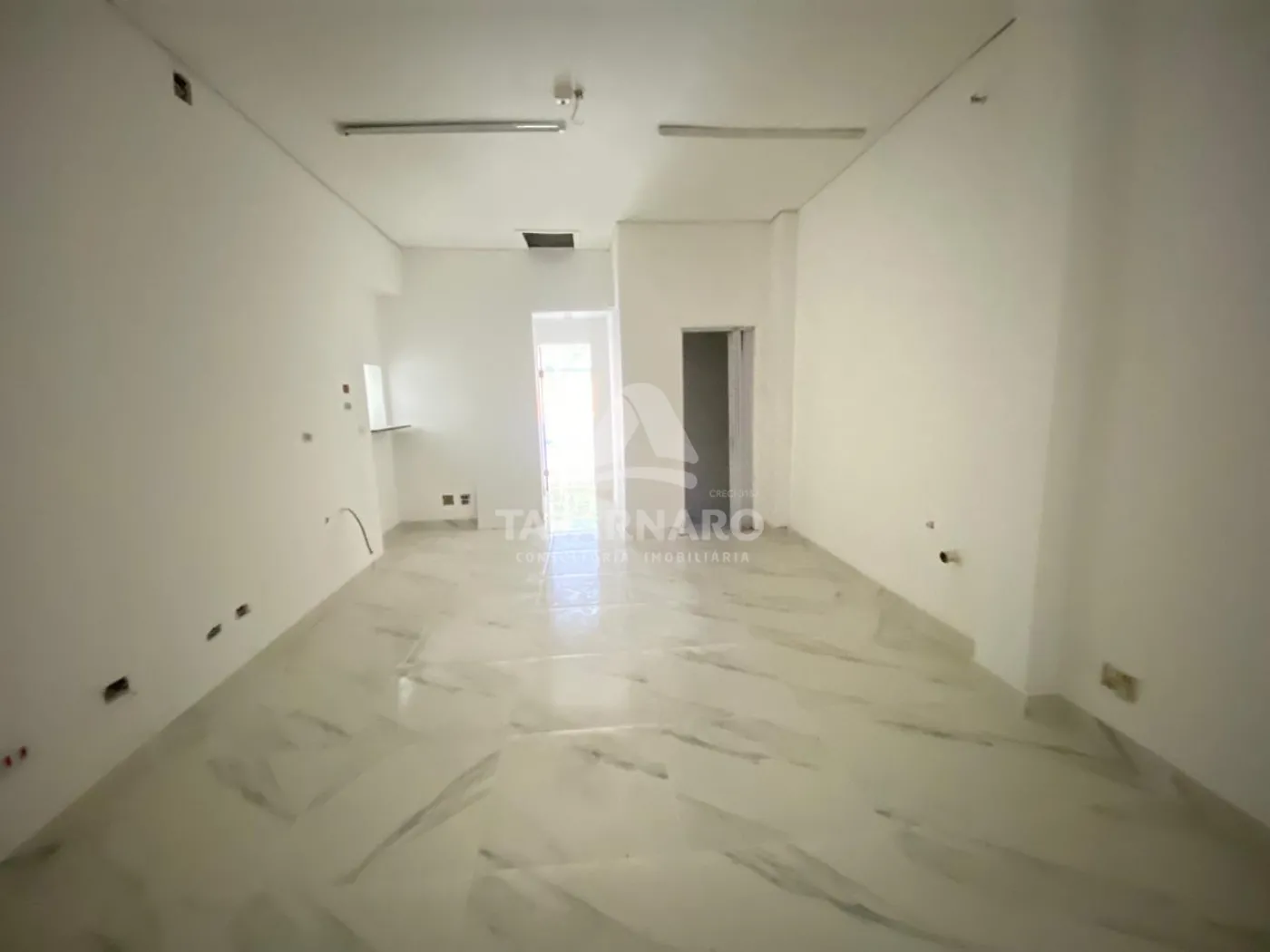 Alugar Comercial / Loja em Ponta Grossa R$ 6.700,00 - Foto 10