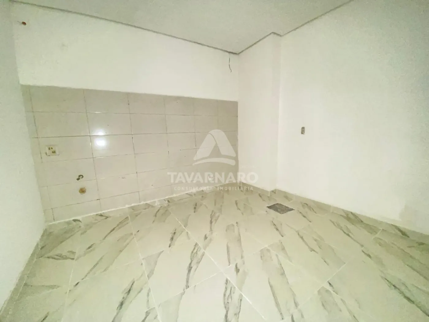 Alugar Comercial / Loja em Ponta Grossa R$ 6.700,00 - Foto 11