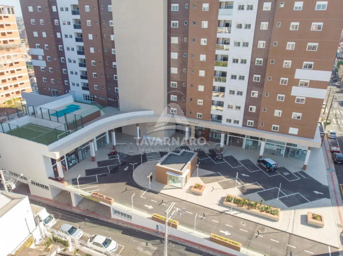 Alugar Comercial / Loja em Ponta Grossa R$ 9.500,00 - Foto 2