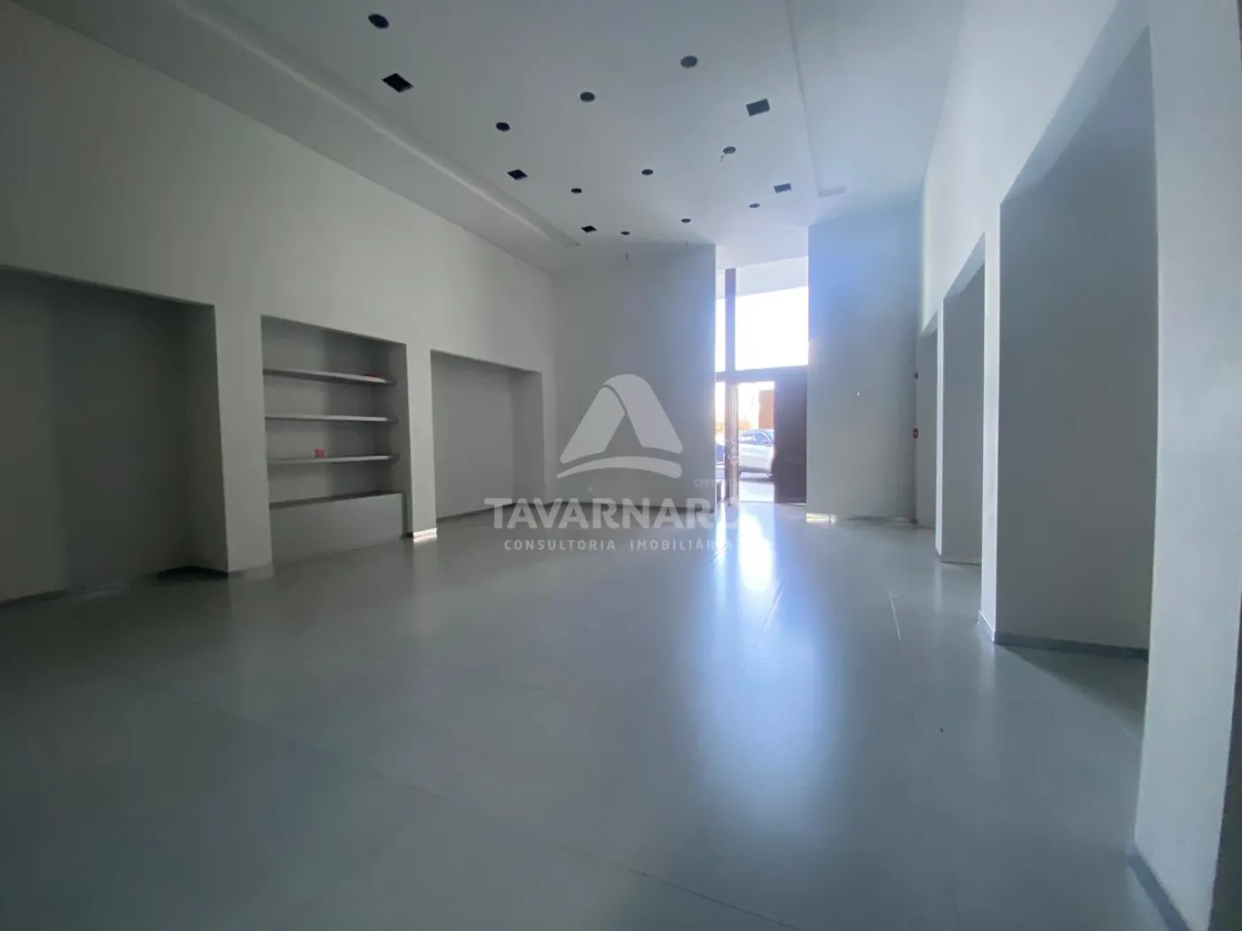 Alugar Comercial / Loja em Ponta Grossa R$ 9.500,00 - Foto 4