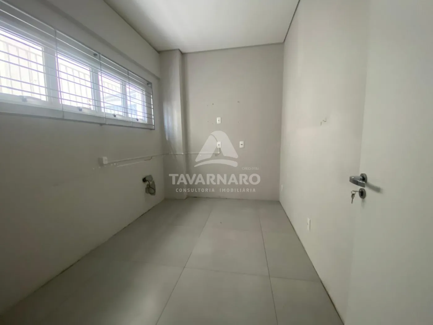 Alugar Comercial / Loja em Ponta Grossa R$ 9.500,00 - Foto 9