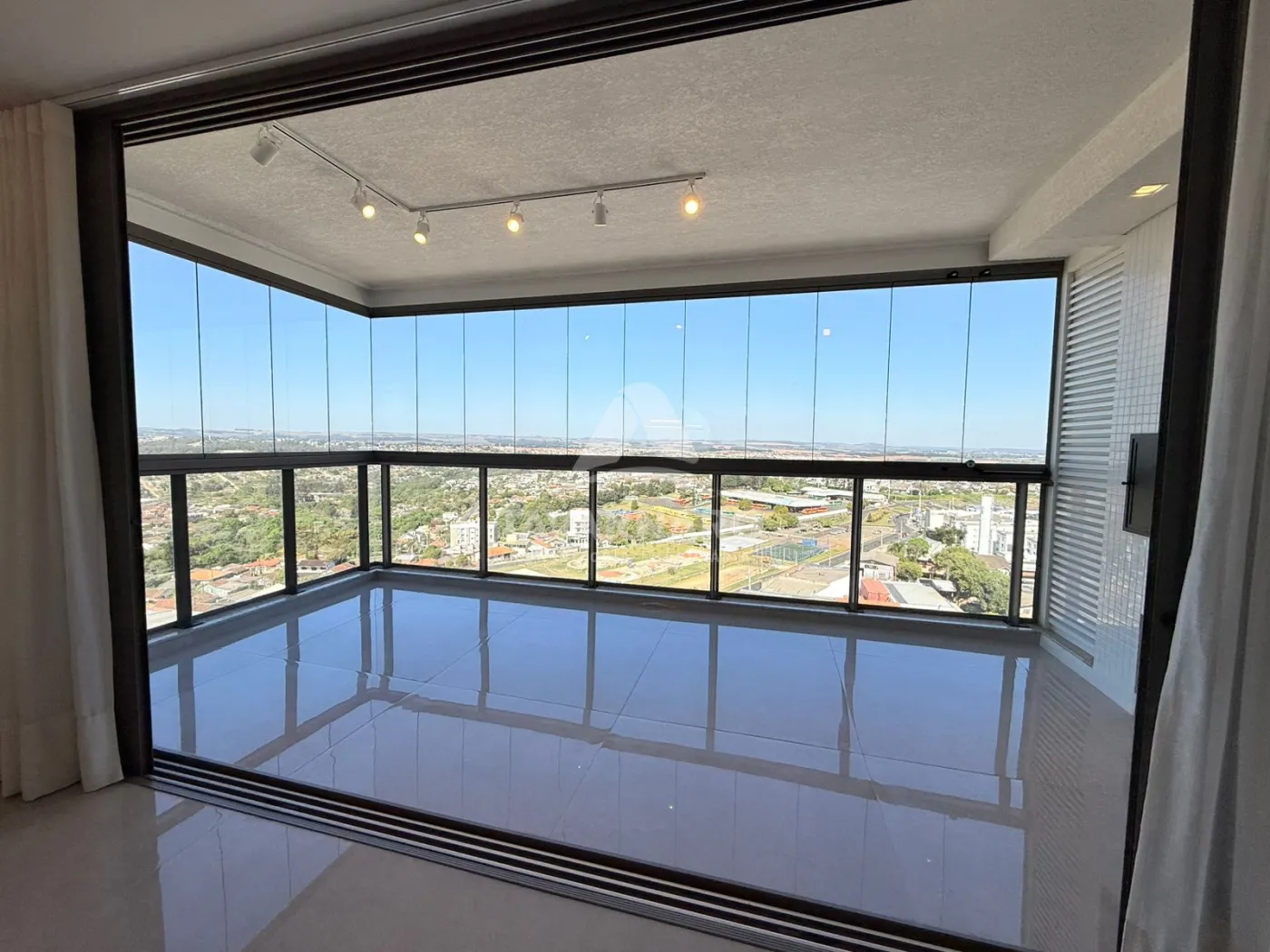 Alugar Apartamento / Padrão em Ponta Grossa R$ 10.000,00 - Foto 16