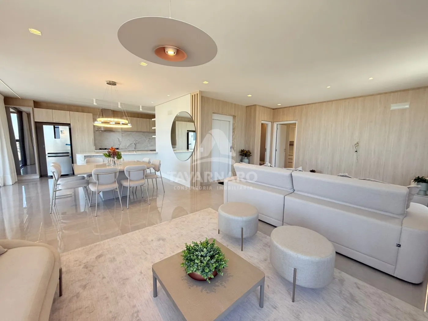 Alugar Apartamento / Padrão em Ponta Grossa R$ 10.000,00 - Foto 2