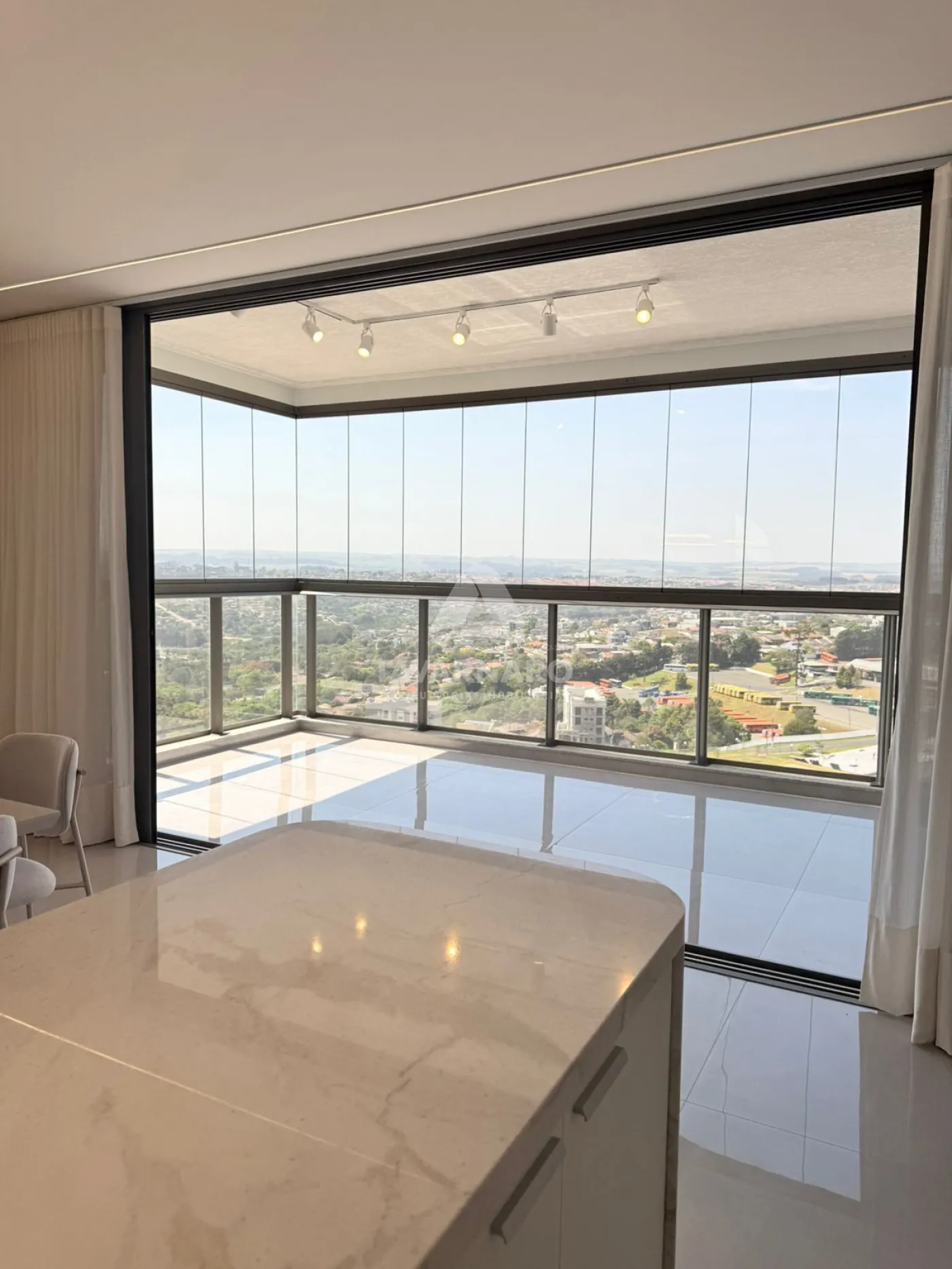 Alugar Apartamento / Padrão em Ponta Grossa R$ 10.000,00 - Foto 15