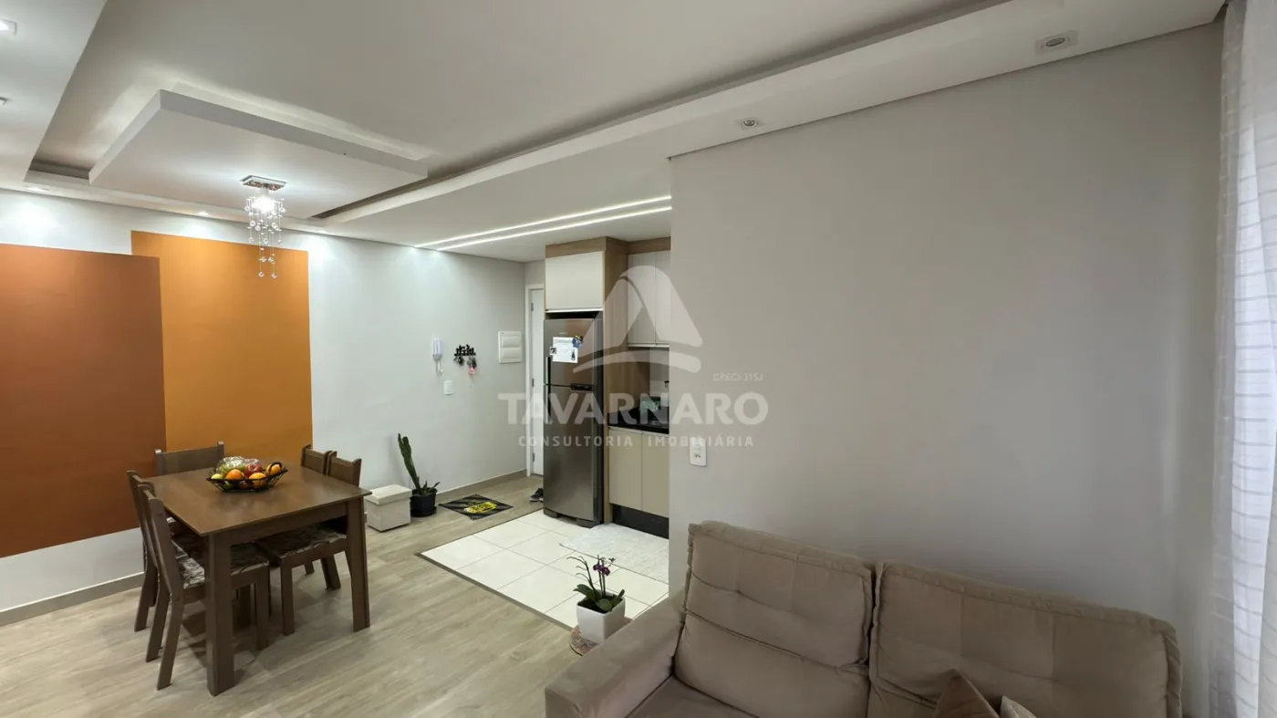 Comprar Apartamento / Padrão em Ponta Grossa R$ 375.000,00 - Foto 6