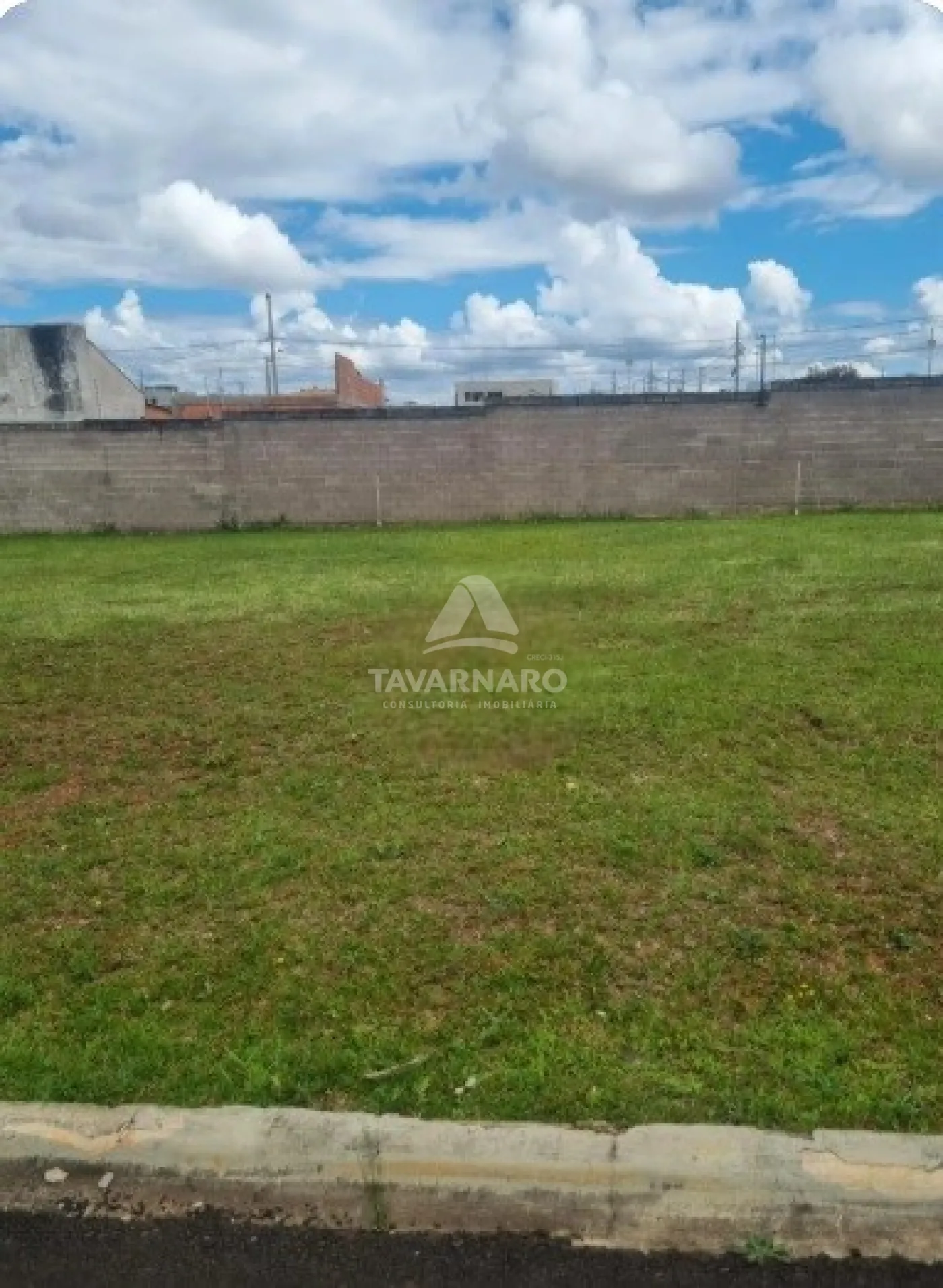 Comprar Terreno / Condomínio em Ponta Grossa R$ 230.000,00 - Foto 1