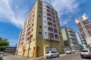 Alugar Apartamento / Padrão em Ponta Grossa. apenas R$ 1.650,00