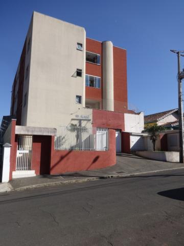 Alugar Apartamento / Padrão em Ponta Grossa. apenas R$ 1.100,00